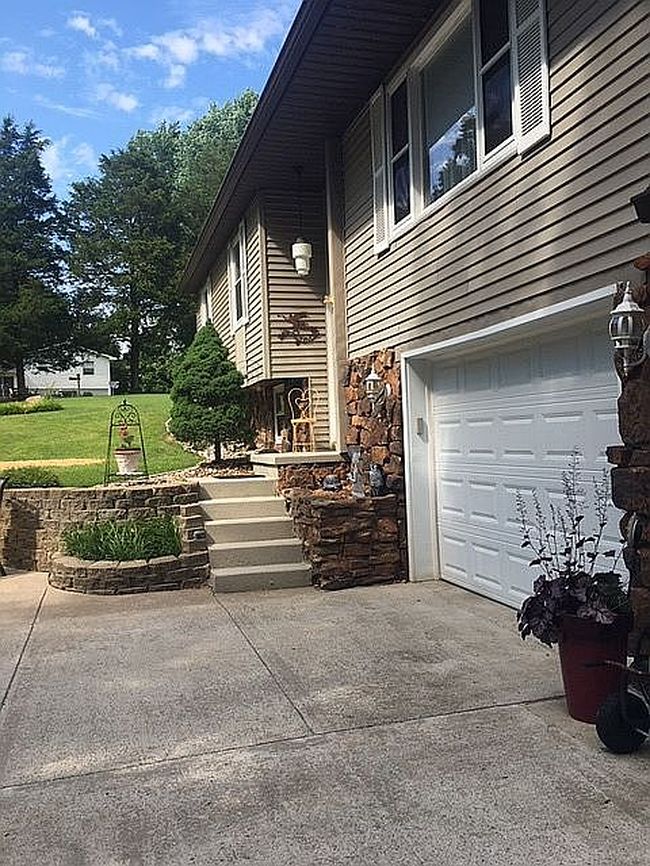 Image of 775 Hess School Rd