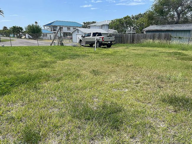 Photo of 151 Donna Ln, Rockport, TX