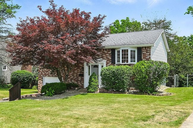 Photo of 170 Maryellen Dr, North Versailles, PA