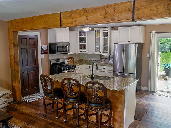 Image of 32 Hickory Hill Ln