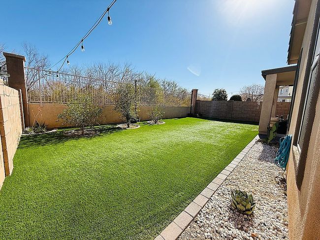 Image of 403 W Calle La Bolita