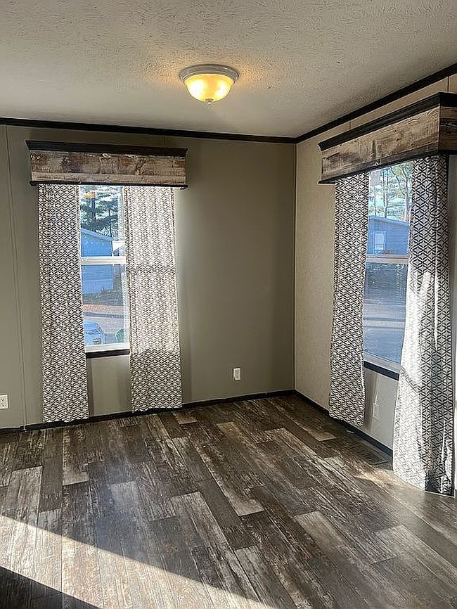 Image of 534 E 37th Ave Lot 32