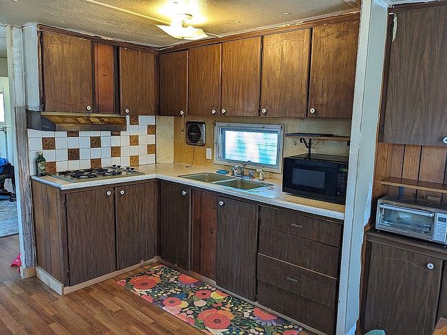 Photo of 620 Montauk Hwy Trailer 32, Westhampton Beach, NY
