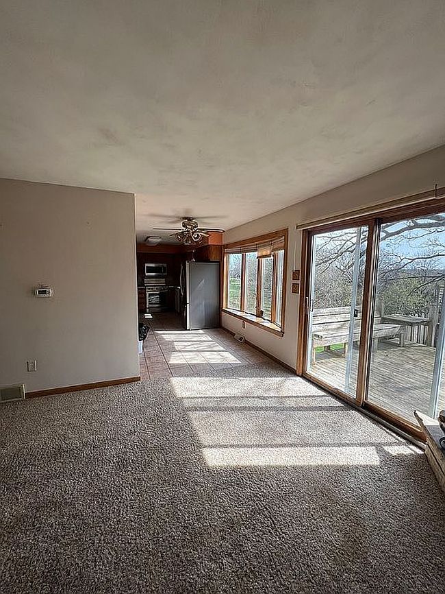 Photo of 12319 Clear View Hts, Peosta, IA