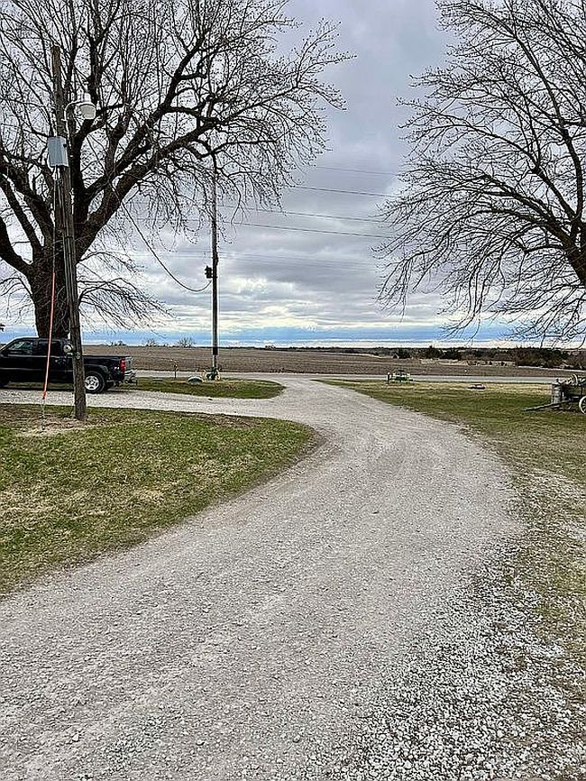 Image of 1833 Highway 25