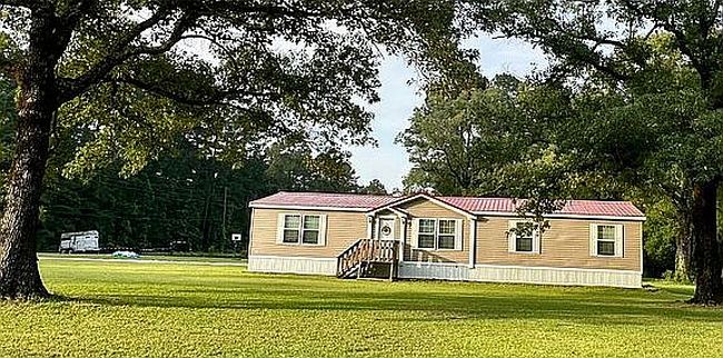 Preview of property located at 18 Smith Rd