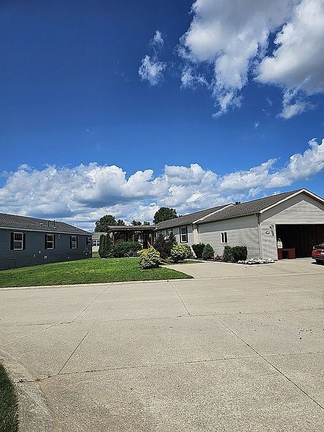 Photo of 274 Pine Lakes Dr W Lot 97, Lapeer, MI