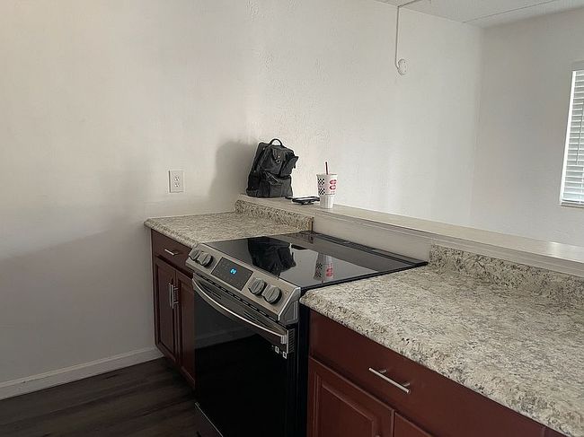 Additional photo 1 of property located at 411 N Halifax Ave Apt 207