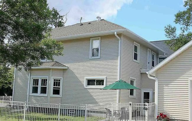 Image of 220 Grant St
