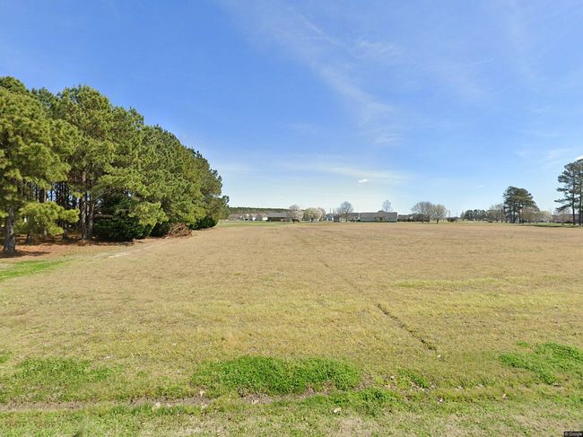 Photo of 1302 Little River Dr, Elizabeth City, NC