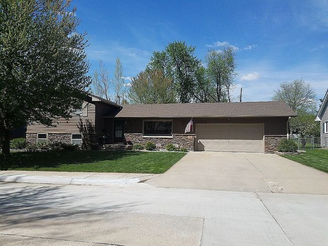 Preview of property located at 9 Eastridge Dr S