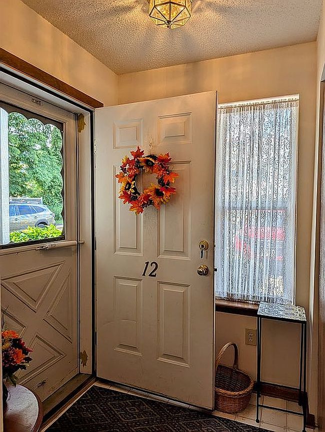 Photo of 1812 Cambridge Manor Dr, Scotia, NY
