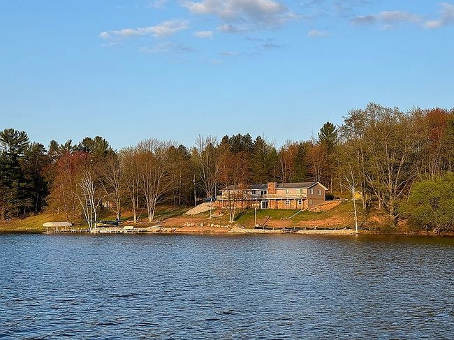 Photo of 649 N Riverhills Rd, Kingsford, MI