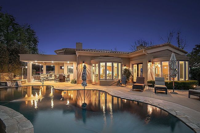 Photo of 1689 Brighton Ct, Thousand Oaks, CA