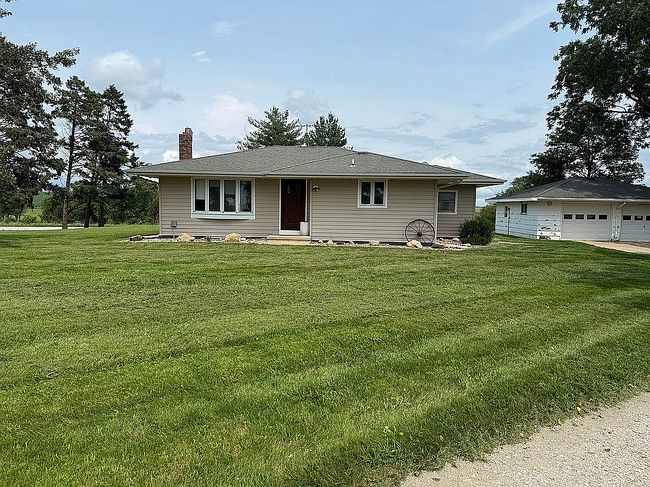 Photo of 7037 S23 Hwy, Carlisle, IA