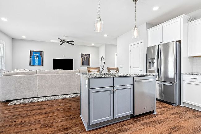 Image of 1300 Parker Pl