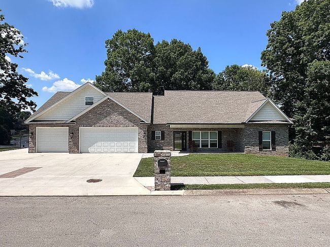 Photo of 2310 Argonne Dr, Maryville, TN