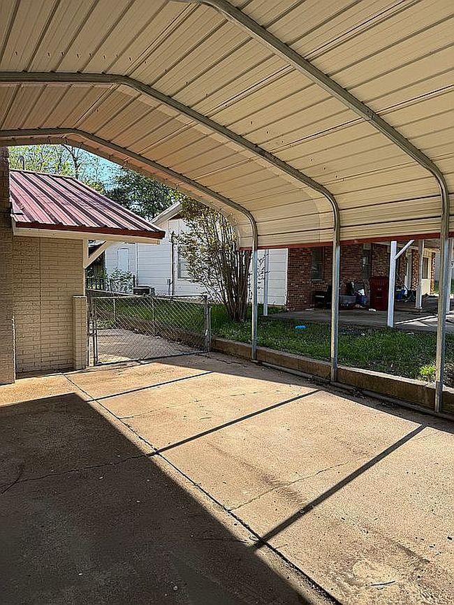Image of 107 Hughes Ave