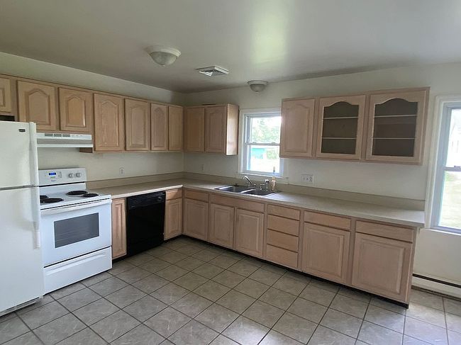 Photo of 815 North Dr, Blacksburg, VA