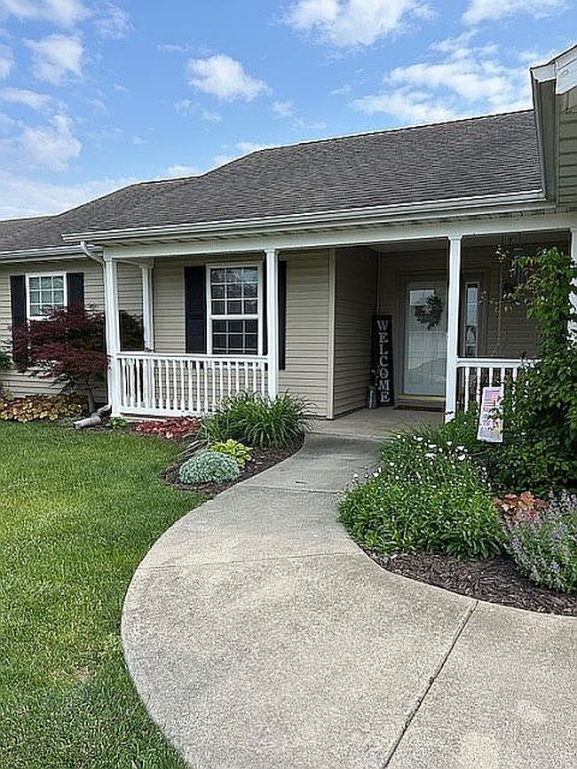 Photo of 405 Lea Anne St, Rensselaer, IN