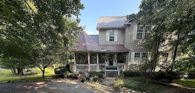 Photo of 902 Campfire Point, Dandridge, TN