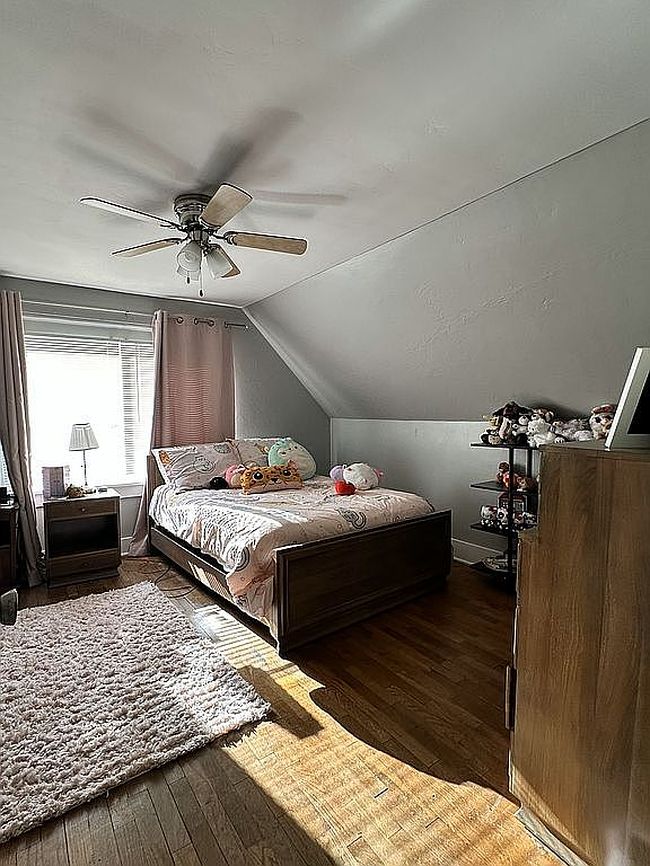 Photo of 701 1/2 Illinois St, Lawrence, KS