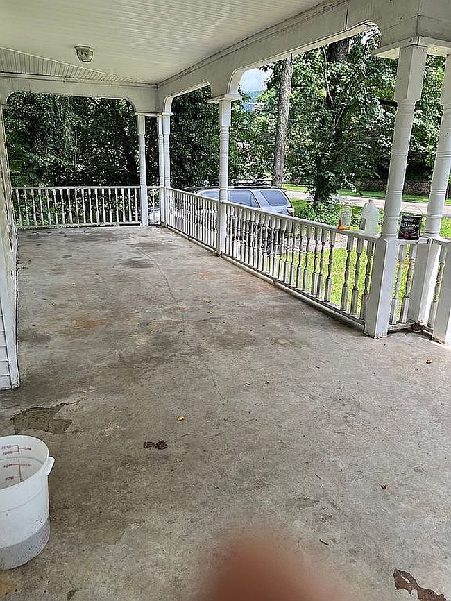 Photo of 419 Rockwood St W, Rockwood, TN