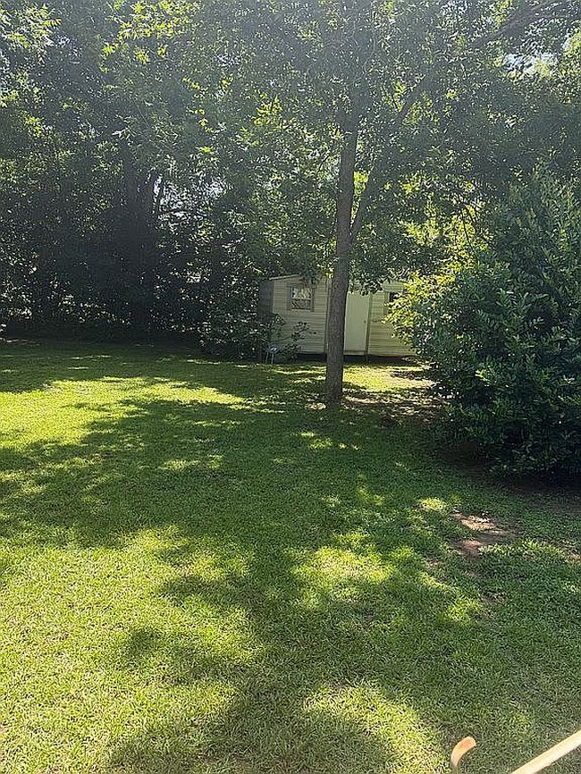 Image of 104 Falcon Dr