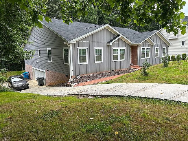 Photo of 4054 Belle Meade Cir, Belmont, NC