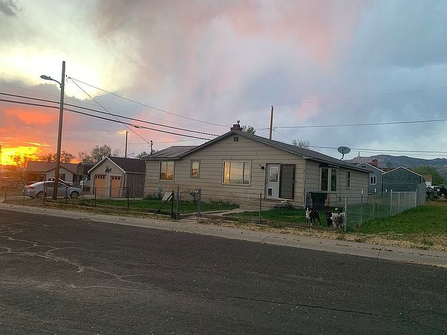 Photo of 115 Grassy Trail Dr, East Carbon, UT