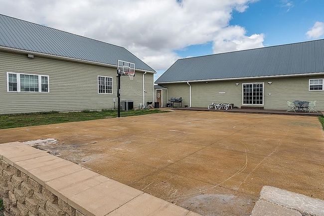 Photo of 2624 285th Ave, De Witt, IA