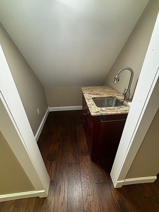 Photo of 161 Collier Ave, Jackson, KY