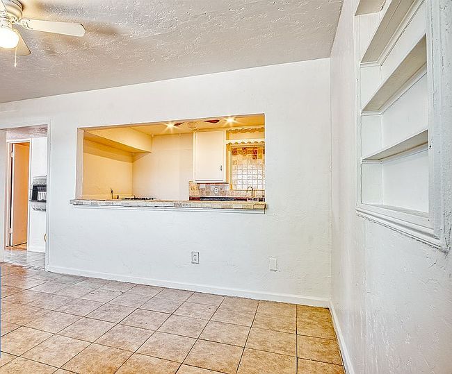 Additional photo 3 of property located at 3543 W Grant St