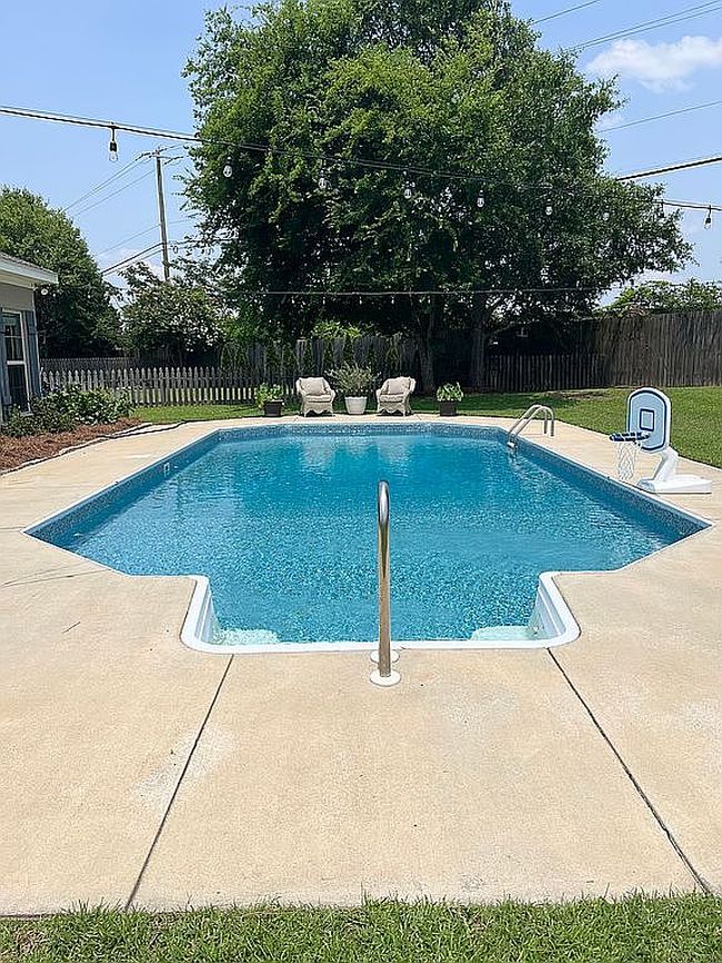 Image of 312 Redbud Cir