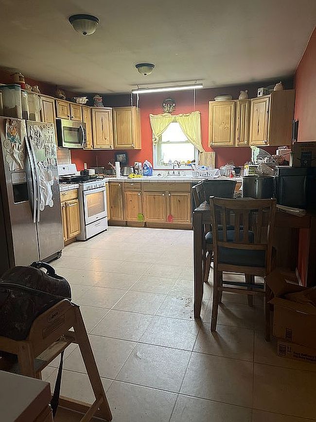 Image of 938 Martin Rd