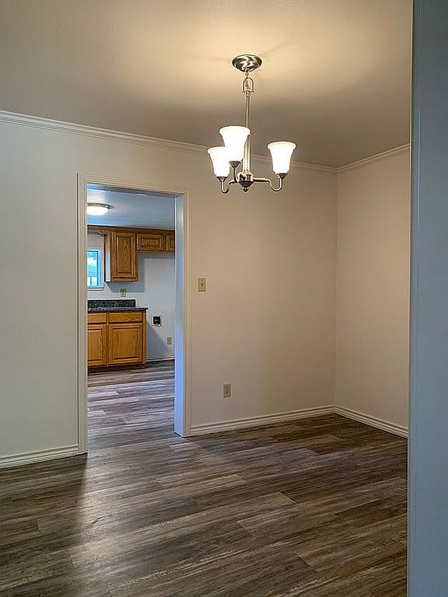 Photo of 211 Mill St, Lone Oak, TX