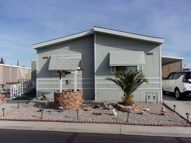Image of 5805 W Harmon Ave Space 305