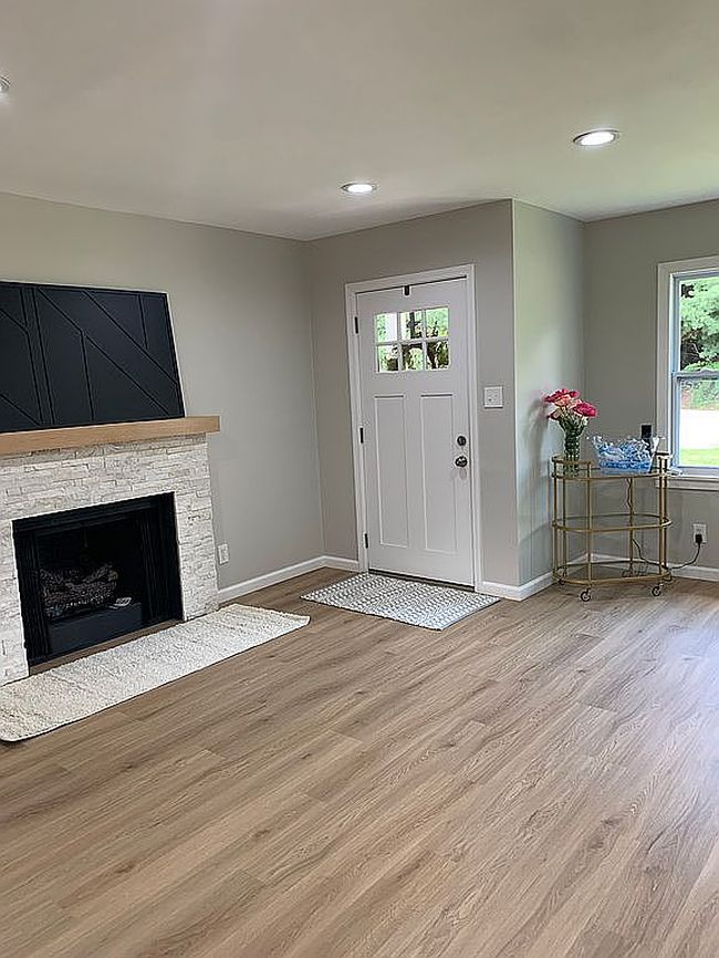 Photo of 266 Dutch Ln, Hermitage, PA