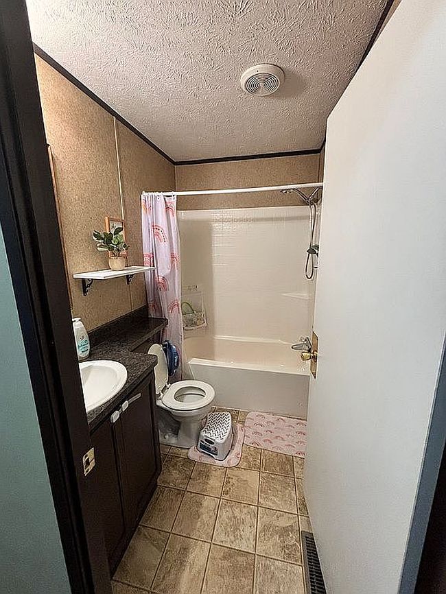 Image of 1606 Ash St #15