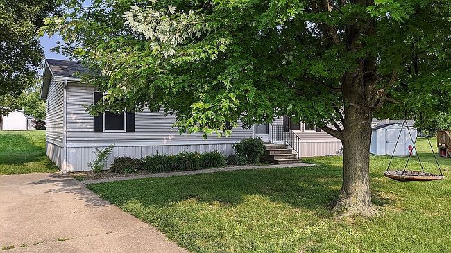 Photo of 35 Pheasant Gln, Collinsville, IL