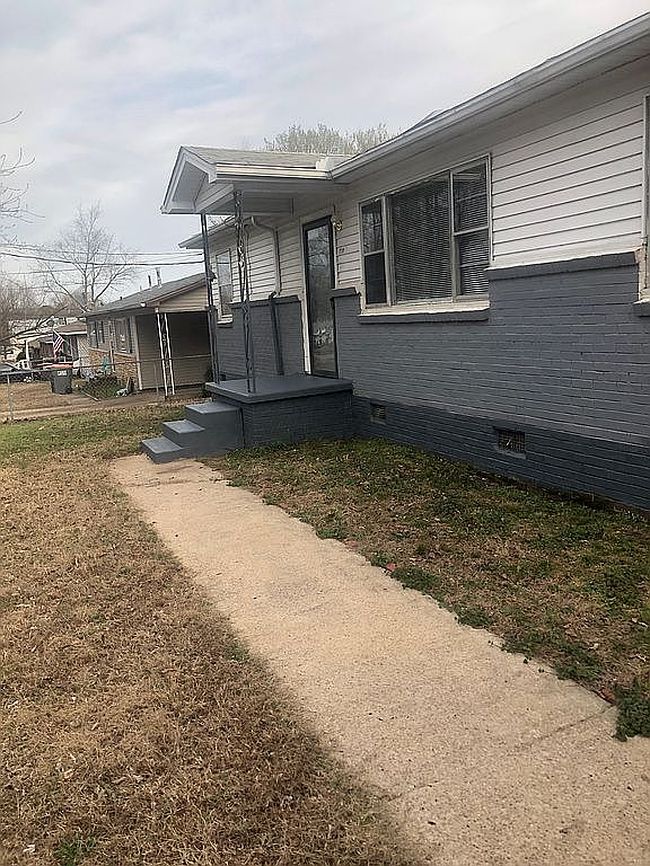 Photo of 1611 W Gibson St, Ozark, AR
