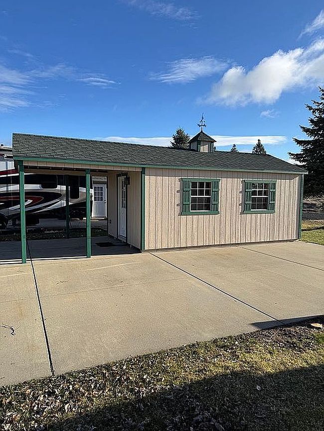 Additional photo 3 of property located at 1205 N Country Club Dr #104