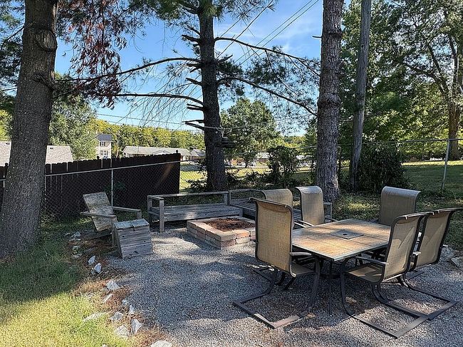 Photo of 803 East Dr