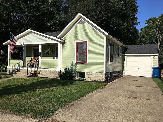 Image of 1009 N Berrien St