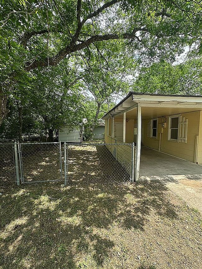 Image of 308 Crisswell St