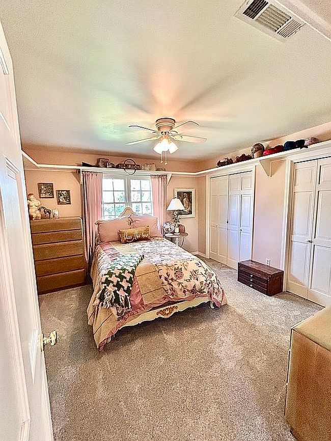 Image of 3400 Diana St