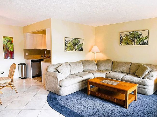 Image of 2045 Rexford Rd #C