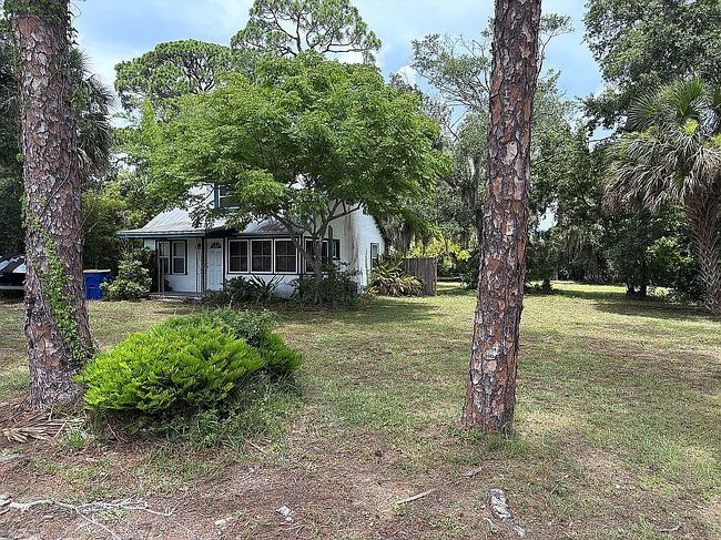 111 New Hampshire St #1, Edgewater, FL