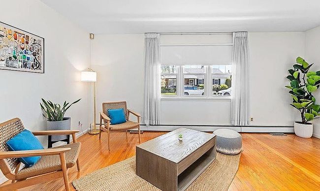 Photo of 411 N Douglas Ave, Margate City, NJ