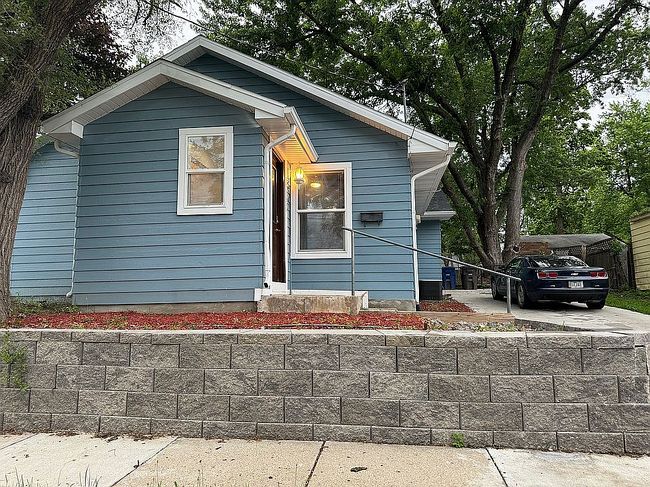 Photo of 3947 15th St, Des Moines, IA